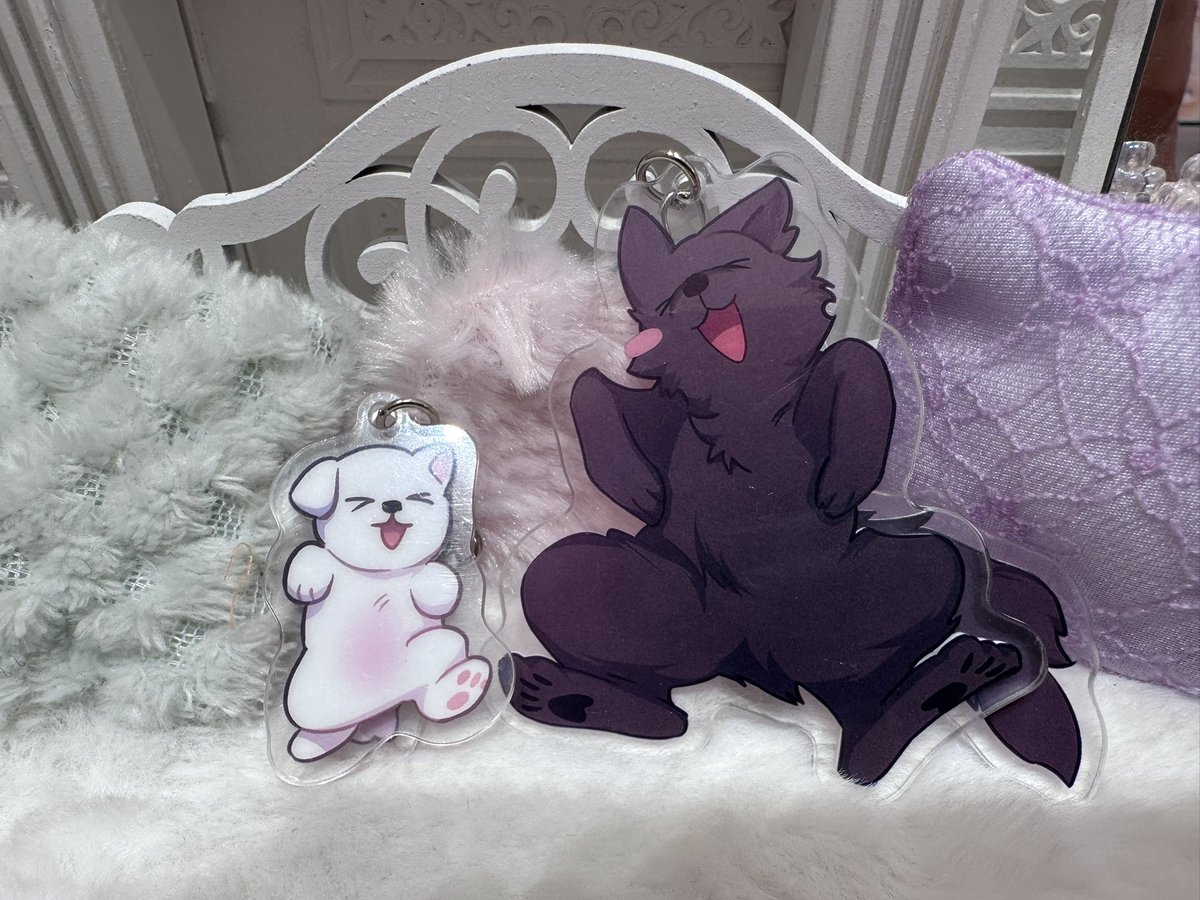 sweetbravepuppy's tweet image. Happy White Day🤍🤍🐶🐺
@marinecode11 
@duuhaem 

#강아지는건드리지마라
#不要欺負小狗🐶
#Pawsclaws