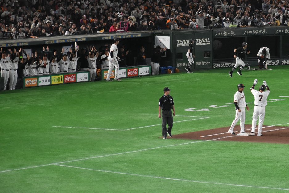 ygiants0702's tweet photo. #長野久義 選手ありがとう！！

#RE5PEC7
#ジャイアンツ #giants
#坂本勇人 #サカチョー https://t.co/PcfNxUJIcc