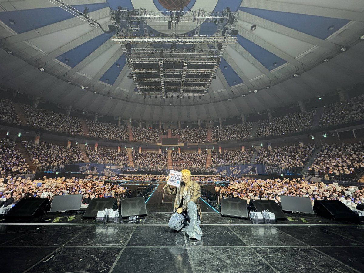 코리 tweet media