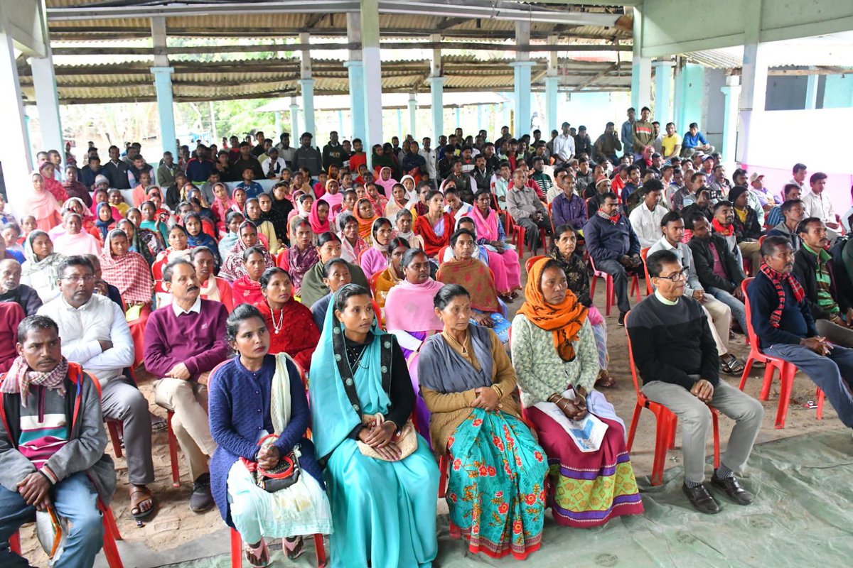 keshab_mahanta's tweet image. Land pattas were distributed to 581 families of Amolokhi Tea Garden today. This historic initiative, launched by the Hon’ble Prime Minister, fulfils the long-cherished dream of tea garden worker families and is expected to strengthen their social and economic security.
#KM