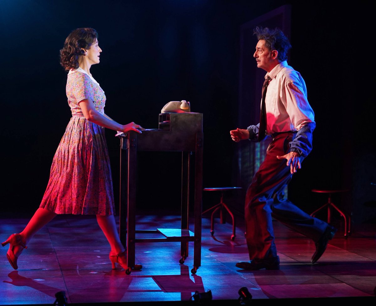 6 second review tweet media