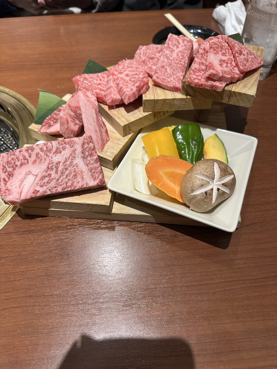 roramel's tweet photo. 焼肉 https://t.co/5gJI1hbBV1