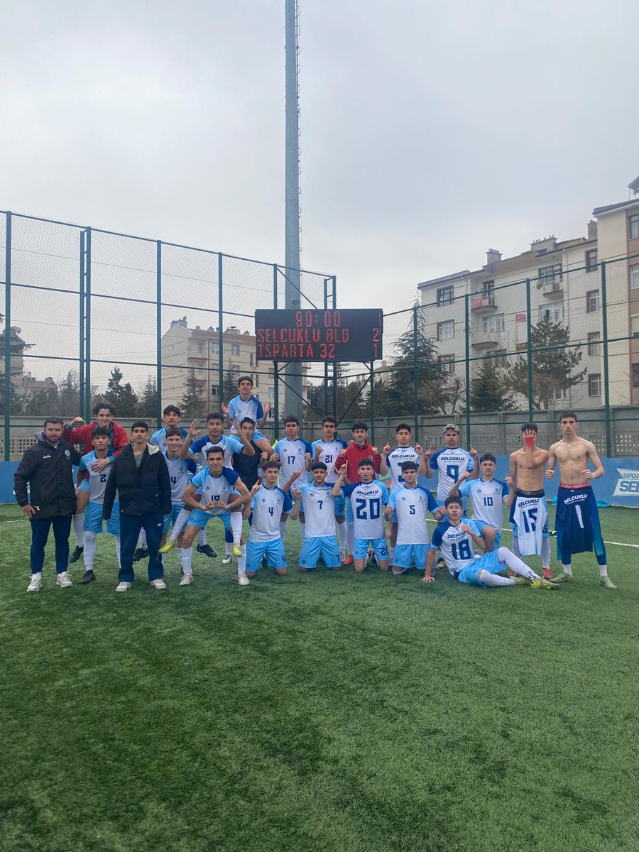 Selcuklubelspor's tweet photo. ⚽️ Gelişim Liginde Çifte Galibiyet!

Selçuklu Belediyespor Kulübü U16 ve U17 Futbol Takımlarımız, haftayı önemli galibiyetlerle tamamladı.

🏆 U16
Selçuklu Belediyespor 2-1 Isparta 32 Spor Kulübü

🏆 U17
Selçuklu Belediyespor 3-1 Isparta 32 Spor Kulübü

Selçuklu Belediyesi Sentetik Çim Sahada oynanan karşılaşmalarda sahadan galibiyetle ayrılan takımlarımızı ve teknik ekibimizi tebrik ediyor, başarılarının devamını diliyoruz. 👏
