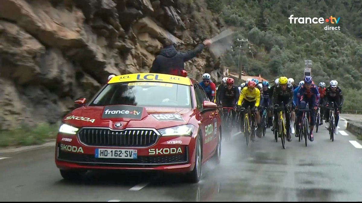 ParisNice's tweet photo. 🚩Le départ réel a été donné, la course est lancée ! 110 coureurs ont pris le départ.

🚩 Real start given, the race is on! 110 riders have started.

12 DNS:
🇳🇱 Tim van Dijke
🇩🇪 Nikias Arndt
🇳🇱 Pascal Eenkhoorn
🇩🇪 Max Kanter
🇨🇿 Petr Kelemens
🇳🇱 Timo Roosen
🇳🇱 Marijn van den Berg
🇳🇴 Sven Erik Bystrom
🇧🇪 Aime De Gendt
🇧🇪 Frederik Frison
🇫🇷 Anthony Turgis
🇧🇪 Milan Menten
