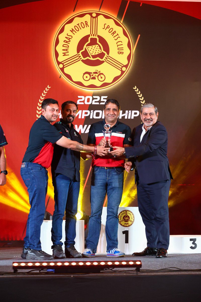 Vimalsumbly's tweet image. We don’t follow racing.
We build it. 

TVS Racing (2025 season) Won
- 8/9 National Championships
- Pro Stock 200 + 300-400 dominance
- EV Racing Championship
3000+ riders trained

TVS Racing = Performance First

#TVSRacing #Apache #PerformanceFirst #IndianRacing