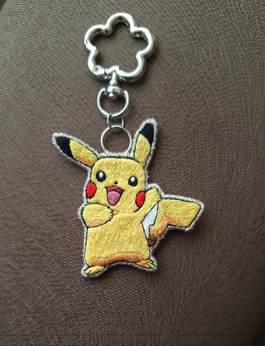 El emeği yeni Pikachu anahtarlığıma kavuştum. Teşekkürler ✨  <a href="/mari_a_rt/">mari☀️</a>