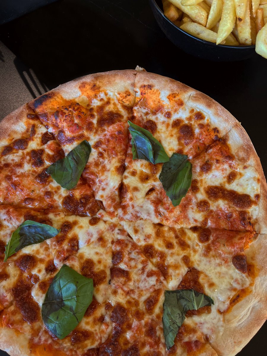 moss 🫐 tweet media