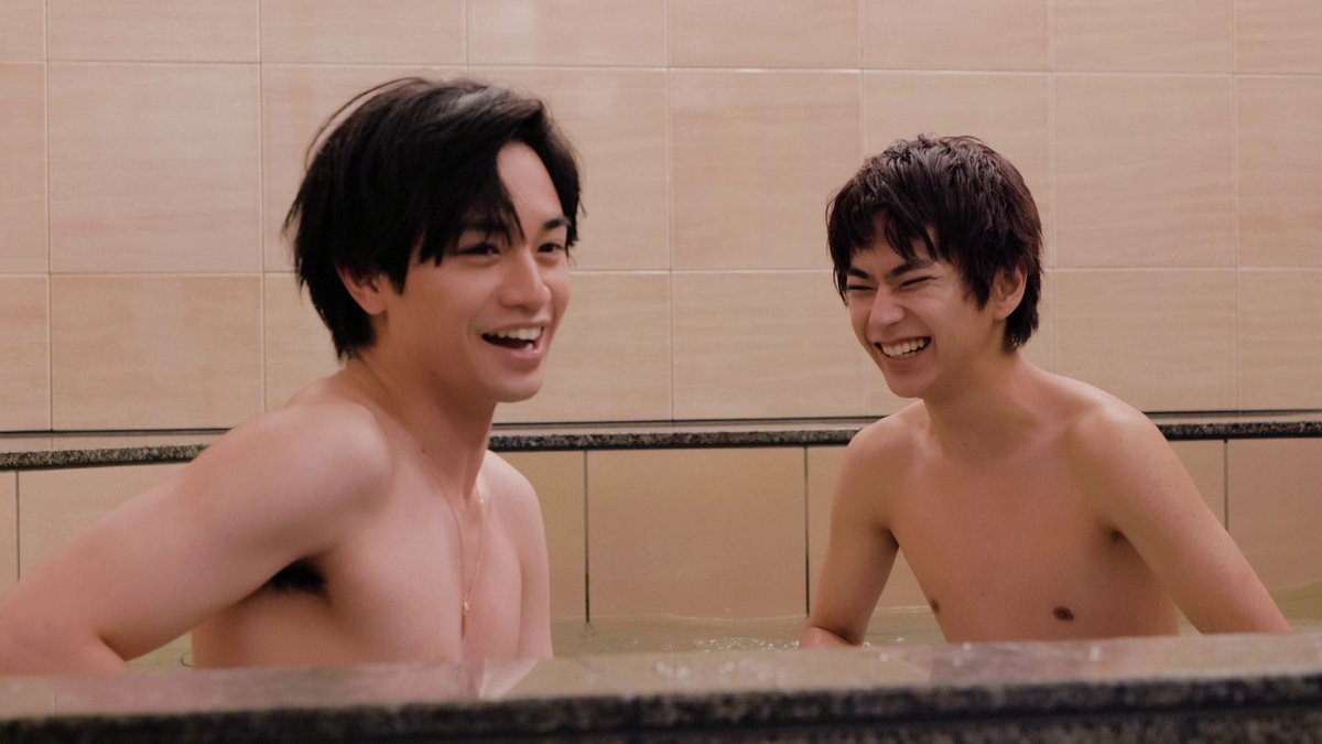 裸の少年 tweet media