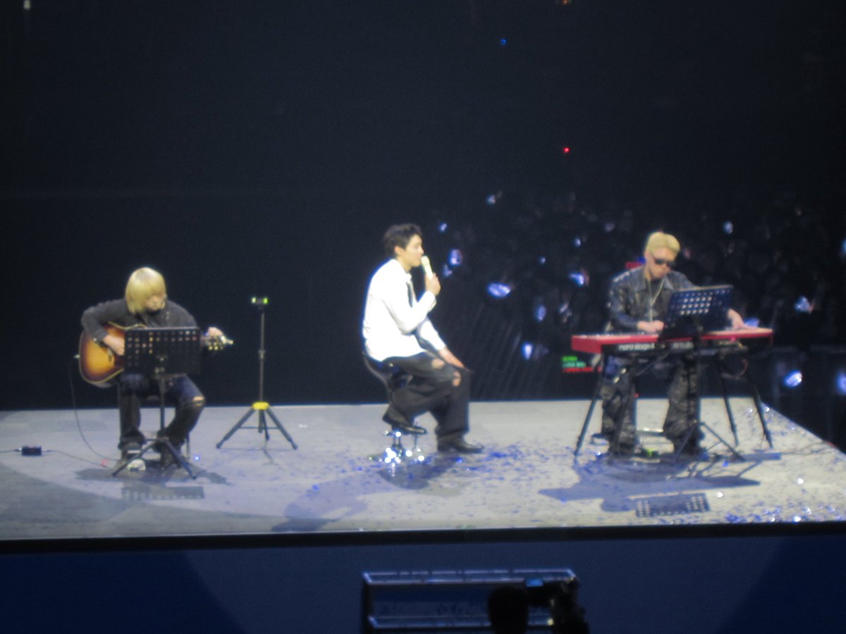 핔 (익충이…) tweet media