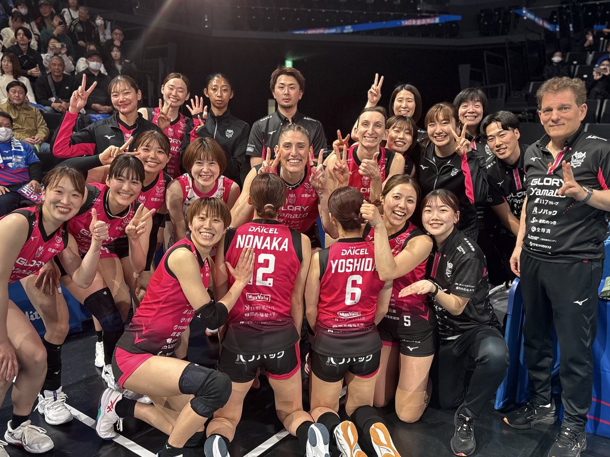 victorinahimeji's tweet photo. 26勝目🌸🌸🌸🌸🌸🌸🌸🌸🌸🌸🌸🌸🌸🌸🌸🌸🌸🌸🌸🌸🌸🌸🌸🌸🌸🌸

#ヴィクトリーナ姫路 #大同生命svリーグ #vic報カメラ #百パーセント #咲き誇れ https://t.co/2lizji01zn