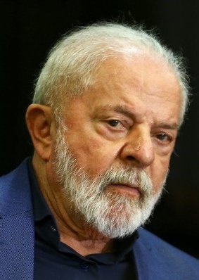 Trump tentou mandar assessor para o Brasil alegando que era para visitar Bolsonaro na cadeia, mas o Lula mandou revogar o visto porque descobriram que era para conspirar contra a eleição. Depois acusam a esquerda de tentar fraudar a eleição.