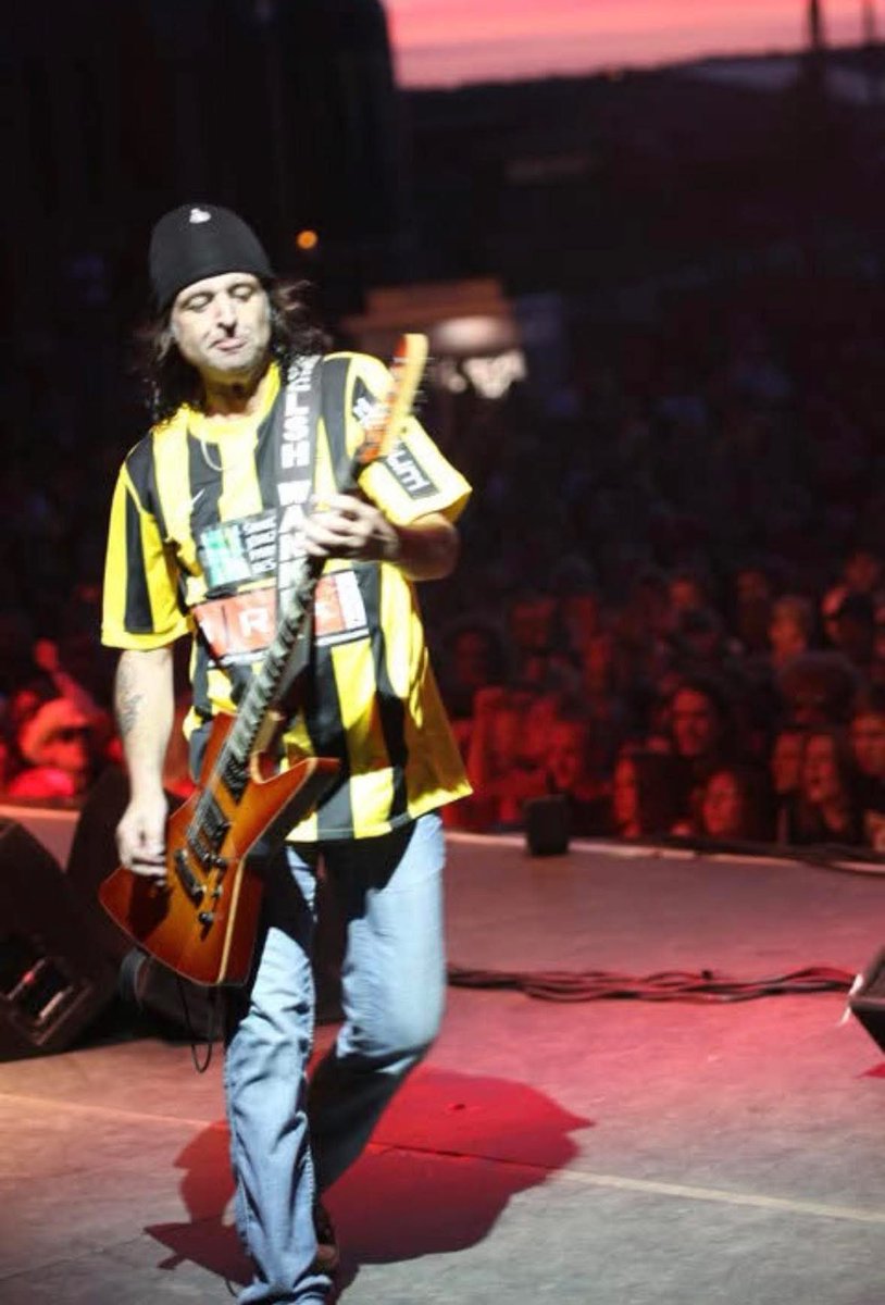 Kentaurförföraren tweet media