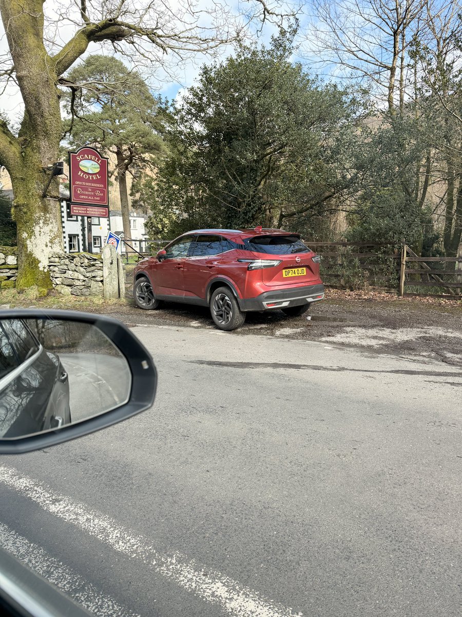 Nigeljdixon's tweet photo. @Allerdalepolice plenty asking for parking tickets today in Borrowdale 

1. Turning area - No parking 
2. Big blue sign tells you not to park 🤦🏻‍♂️
3. Entrance to hotel, granted its closed but still blocking access https://t.co/Y5dlTd5qq9