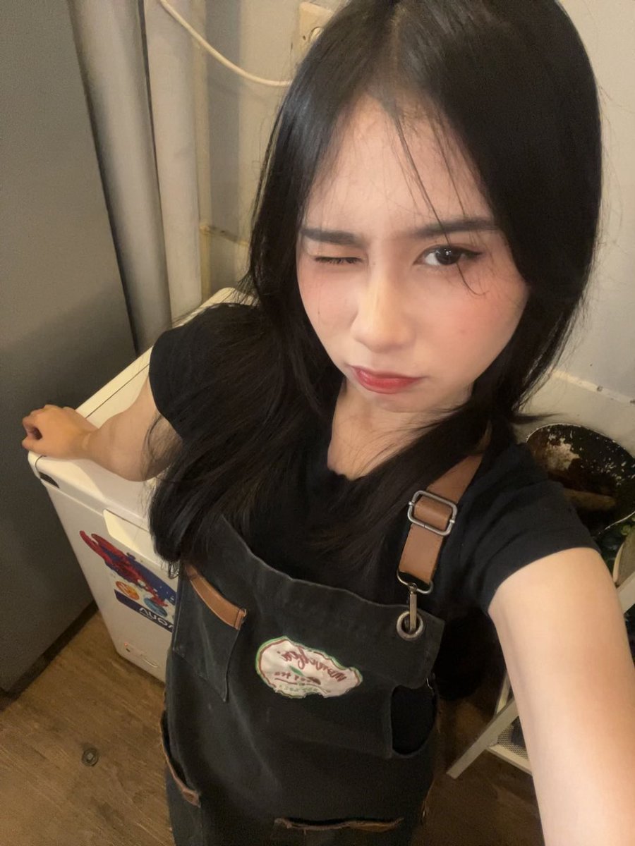 nora #Cappucinta tweet media