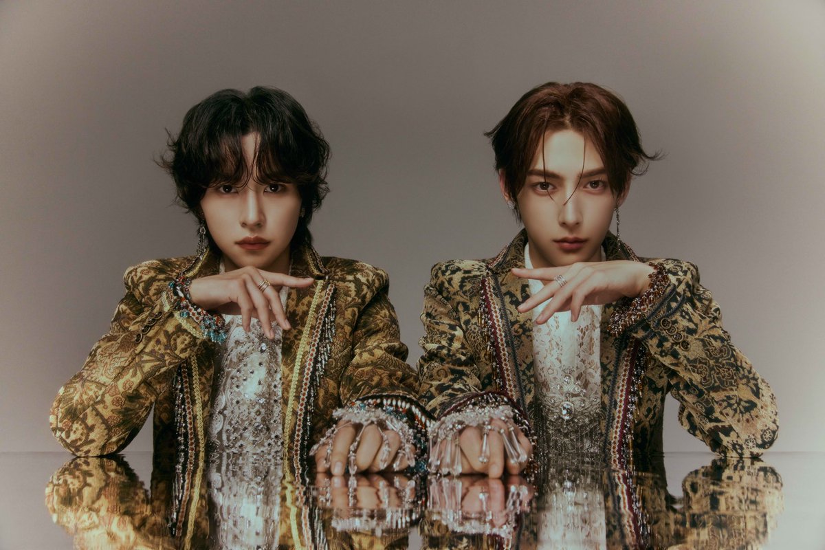VictorMusic's tweet photo. 💎𝐑𝐎𝐈𝐑𝐎𝐌🍯

　＼＼　 \ 　/ 　／／
         2026年5月
   👑デビュー決定👑
　／／　 /　 \　 ＼＼

3/25に最新曲「DRESS CODE」リリース🪞✨

「DRESS CODE」リリースに向けて、アーティストページフォローキャンペーン実施中！
ぜひご応募ください✅

🔗詳細はこちらから
https://t.co/ZqJ3Rewrn2

#ROIROM #本多大夢 #浜川路己
#ROIROM_DRESSCODE
@roirom_official