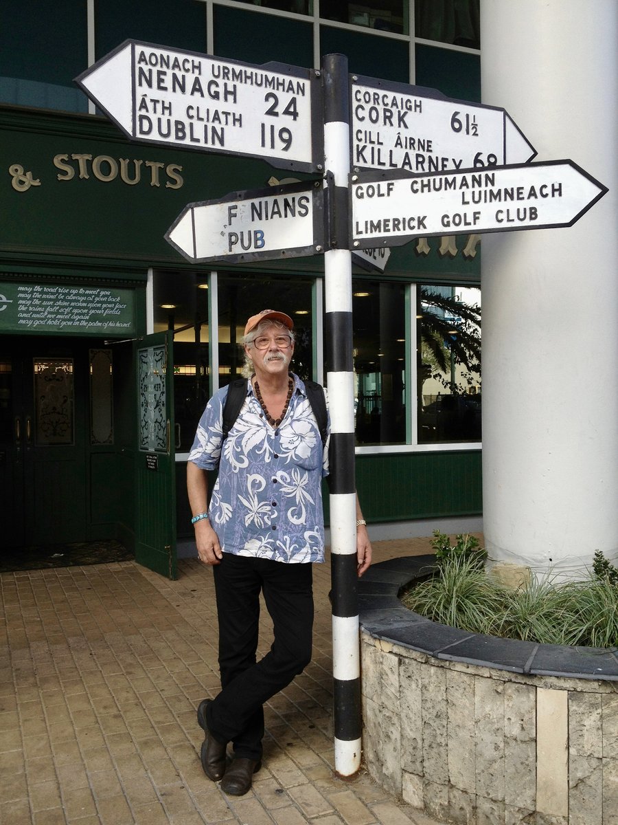 Arlo Guthrie tweet media