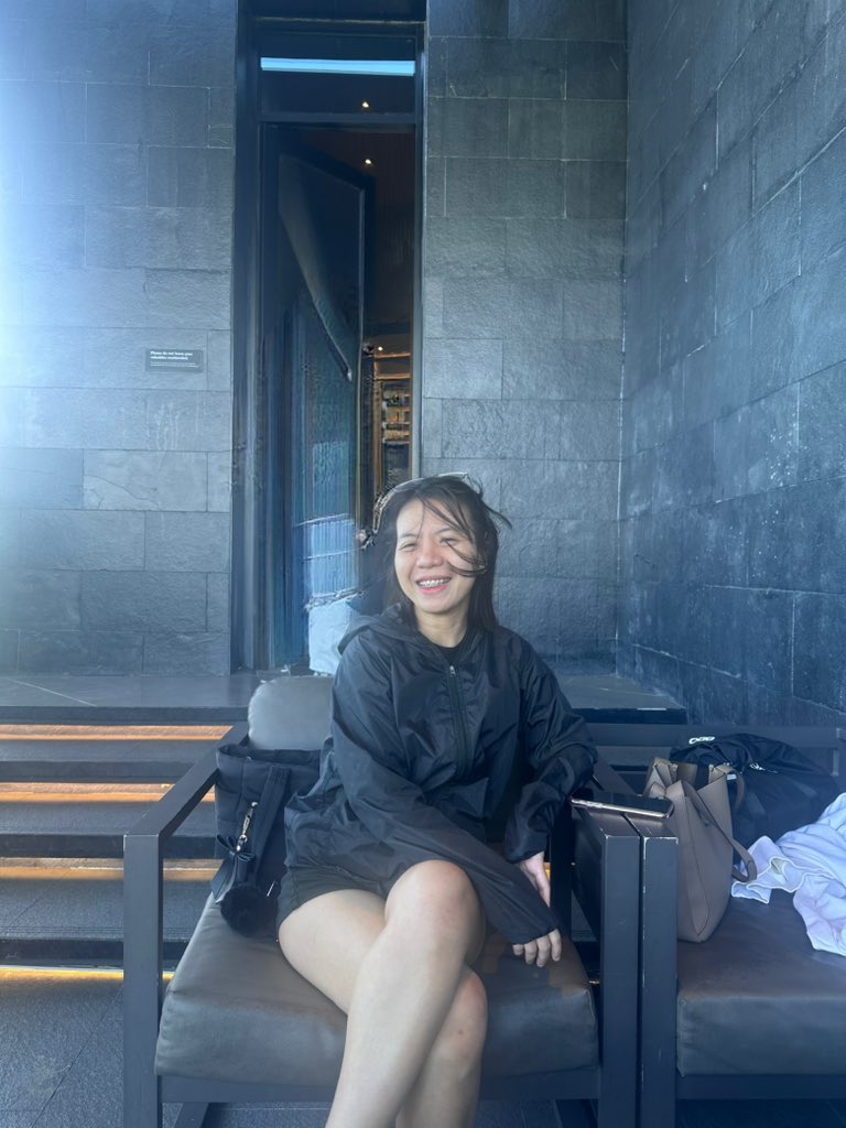 _edzocampo's tweet photo. Hiraya 🖤 https://t.co/Aq6vM6YMt4