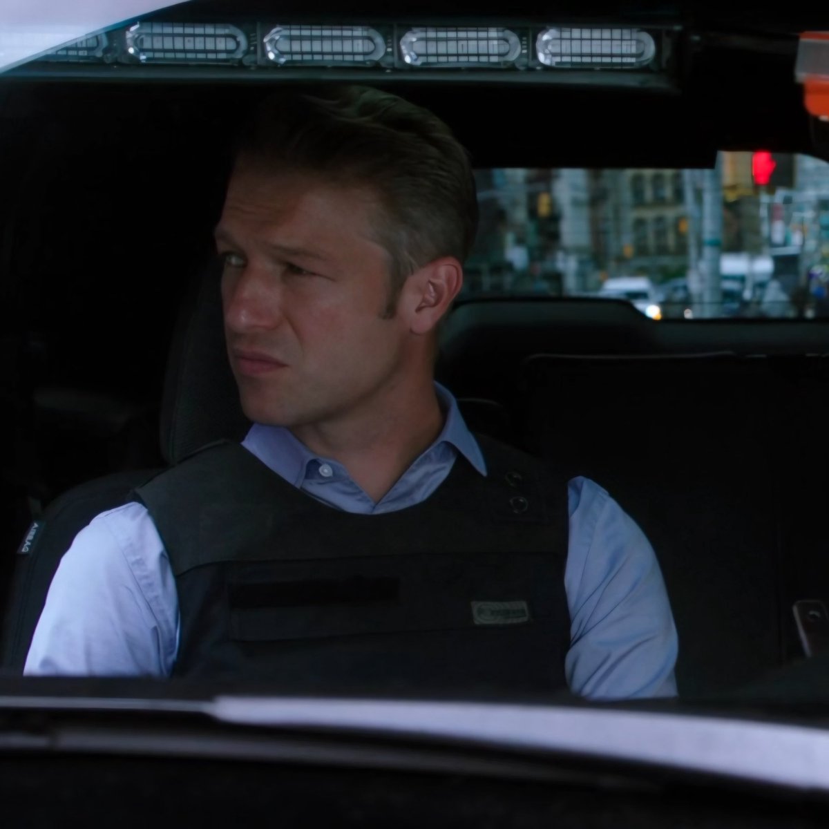 imalittlepawn0's tweet photo. He looks so sexy, I can’t even think. #carisi https://t.co/KoGhNIOCCL