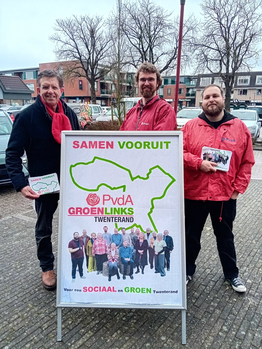 Door weer en wind  #campagne voeren. #kanjers
<a href="/gemtwenterand/">Gemeente  Twenterand</a>
<a href="/PvdAGLTwenter/">PvdAGroenLinks-Twenterand Stephan Reusken</a> 
18 maart
#stemmen