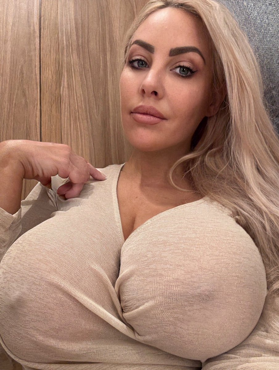 Evie Leana tweet media