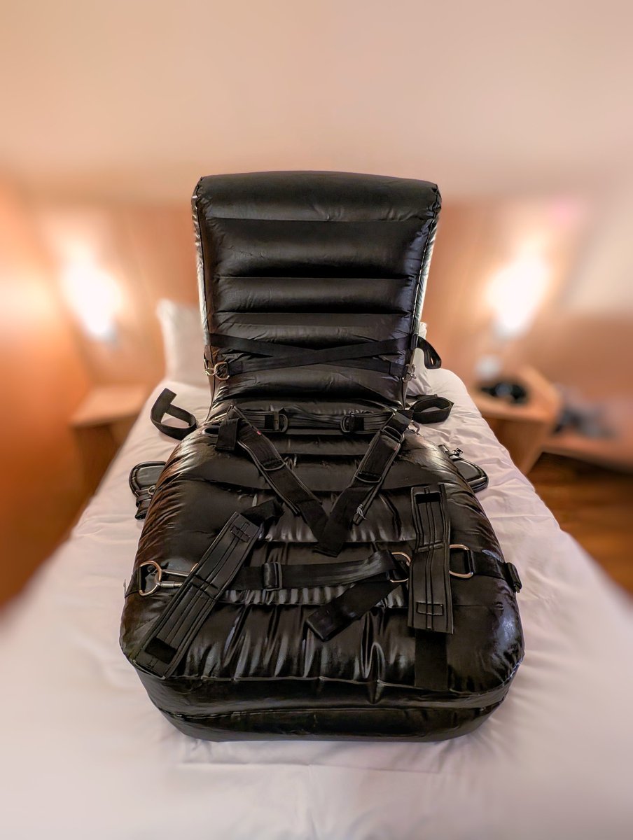 S T U C K N G E A R tweet media