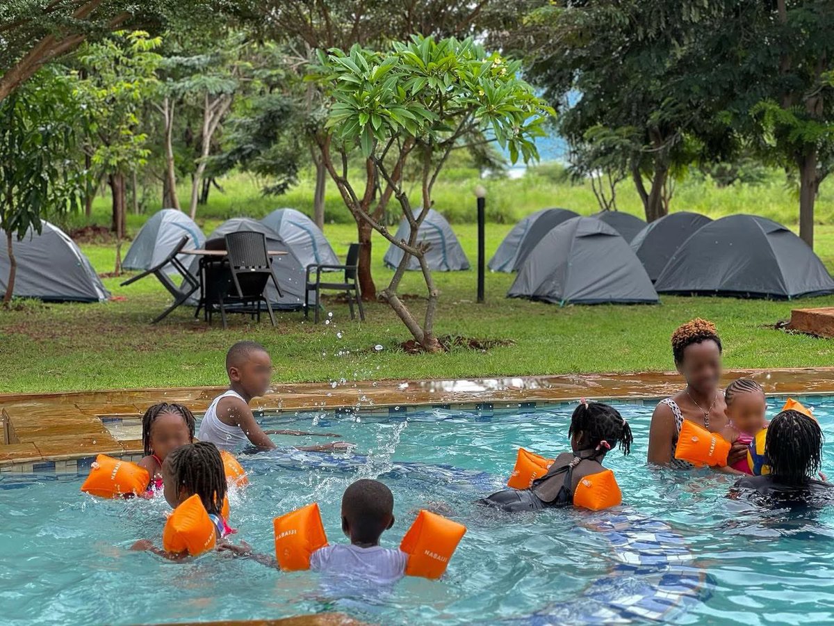 _lavenderhotels's tweet photo. Relaxing activities to do at Lake Jipe Eco Lodge this Easter Holiday:

1. 🎨🖌️Canvas painting. 
2. 💦Swimming.
3. 🏕️Camping.
4. 🏹🎯Archery.
5. 🦜Birdwatching.
6. 🚣🏾Boat tour at Lake Jipe.

Call: 0717 566 648 / 0728 284 538
Email: lakejipe@lavenderhotels.co.ke https://t.co/L3bBRfVDOc