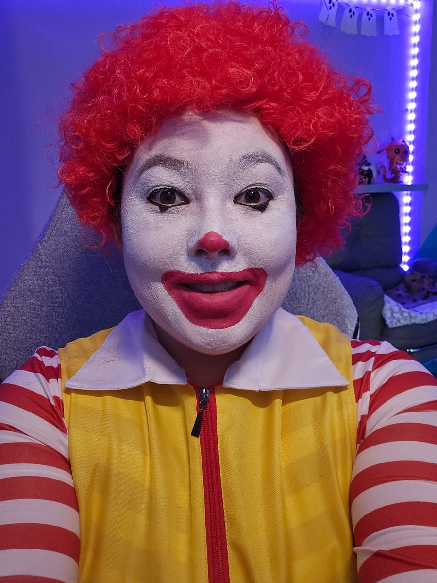 ItsJeniBoo tweet media