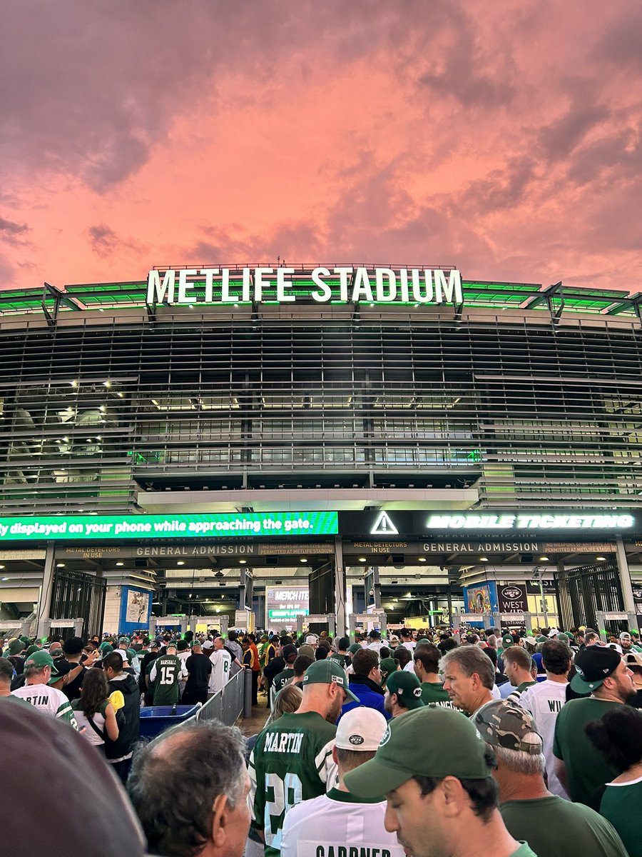 the Glennaissance Jets tweet media