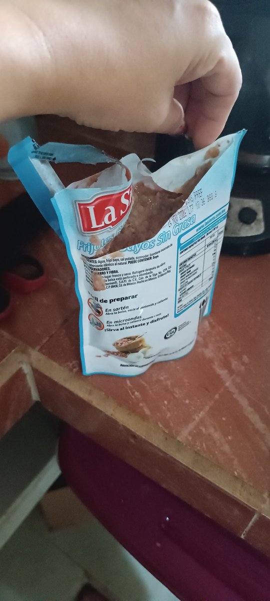 "¿Por qué lo perdonaste tantas veces?" 

Por la misma razón por la que le sigo creyendo a la chingada bolsa de frijoles que su abre fácil no va a hacer un cagadero a pesar de que es un cagadero cada vez. Me mama el caos.