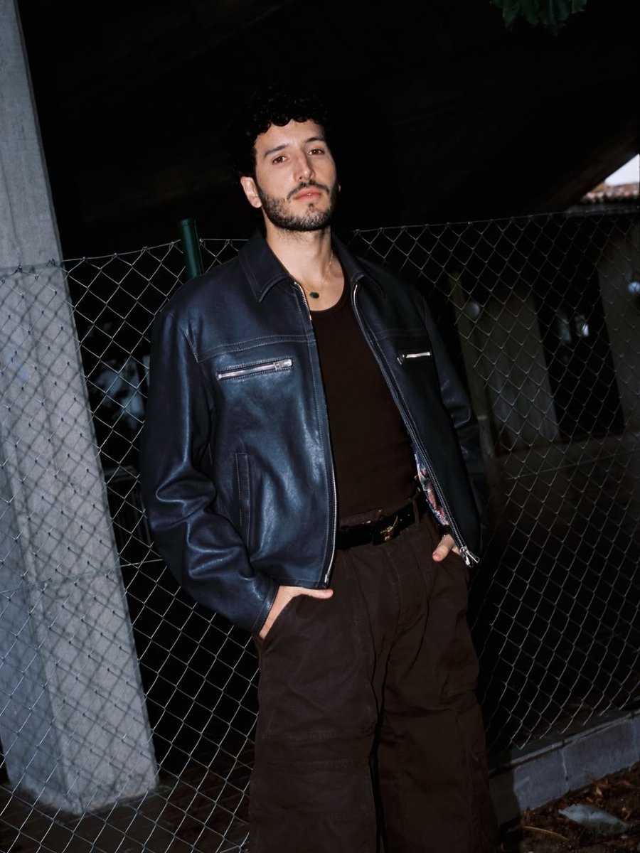 Noelia1977rm's tweet photo. Nuevas fotos de la promoción del álbum MILAGRO de @SebastianYatra https://t.co/8QpdcD57GM