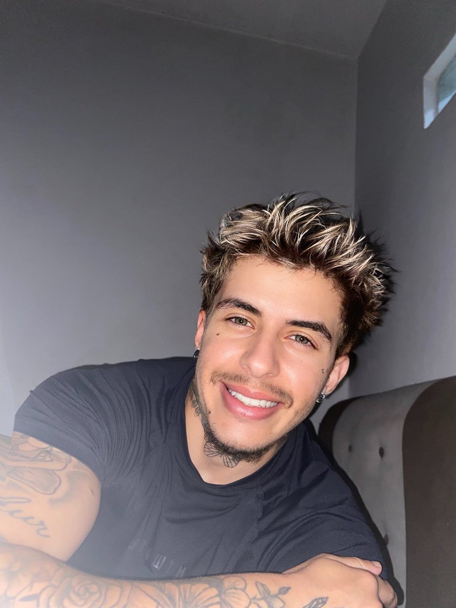 No tt no insta 😋😋🙈

Link: privacy.com.br/@Kauebueno