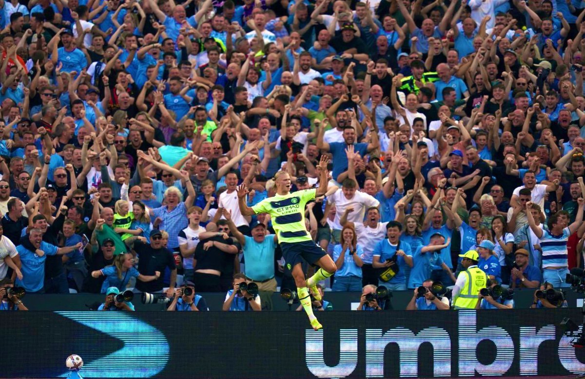 𝐄𝐉 tweet media