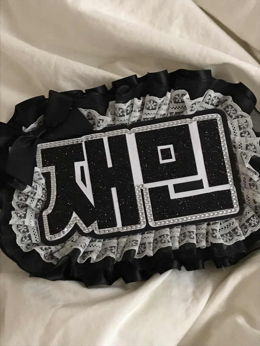 lovesom___e's tweet photo. 𝙏𝙃𝙀 𝘿𝙍𝙀𝘼𝙈 𝙎𝙃𝙊𝙒 4 : 𝙁𝙐𝙏𝙐𝙍𝙀 𝙏𝙃𝙀 𝘿𝙍𝙀𝘼𝙈

*･드림쇼4 앙콘 엔시티 드림 네임보드 나눔 ೀ

⋆일시 : 3/21 첫주 중콘
⋆수량 : 소량나눔 <멤버 랜덤>
⋆인증 : RT + 멤버 버블or멤버십
⋆시간, 장소 : 당일 타래 공지

-선착순 3분께는 원하시는 멤버로 드려요! ᰔ https://t.co/QOvA7FUmAw