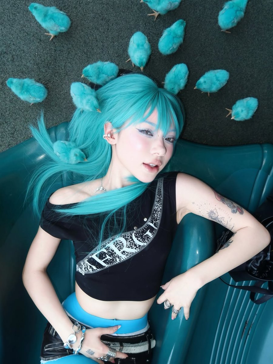 janninew_id's tweet image. [📷] jannineweigel instagram update

"BANG BANG, B⭐️TCH"

📎instagram.com/p/DV3WAeNCZ6A/…

#JannineWeigel #พลอยชมพู #Ploychompoo