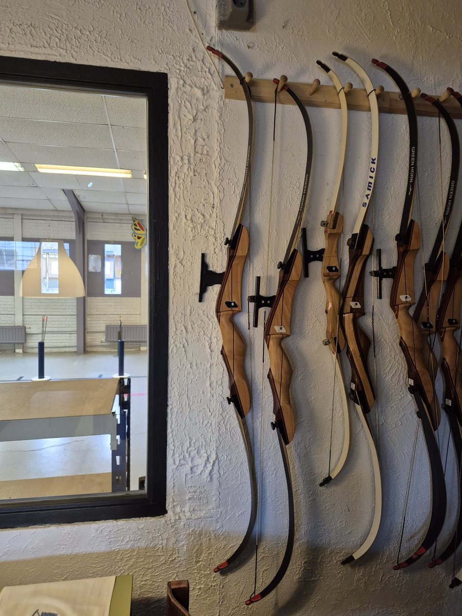 neel_shark tweet media