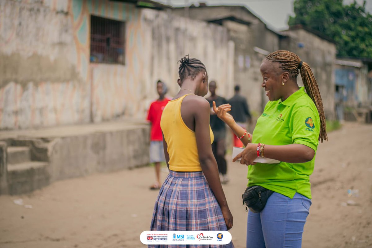 ailesducoeur1's tweet photo. Chaque femme a le droit de disposer de son corps &amp; de décider librement de son avenir. 
Notre campagne #Batela Nzoto #Batela Bomoyi offre aux filles &amp; femmes de Maviokele,Kimbaseke,les info correctes sur la planification familiale afin de faire un choix éclairé @msi_rdc @UKinDRC https://t.co/uKOaaXDyfW