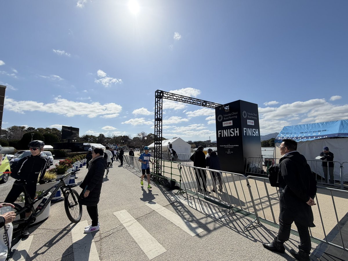 takeyasuhiro's tweet photo. Fukuoka Ohori Road Running〜&amp; Festival、 3月14日(土) · 9:00 – 16:00

日和も良く高校生が日本記録を出しました！
瀬古利彦さんもお見えになり素晴らしい大会になりました！大濠公園のブランディングがさらに高まりますように！ https://t.co/cgQLSAoyl3