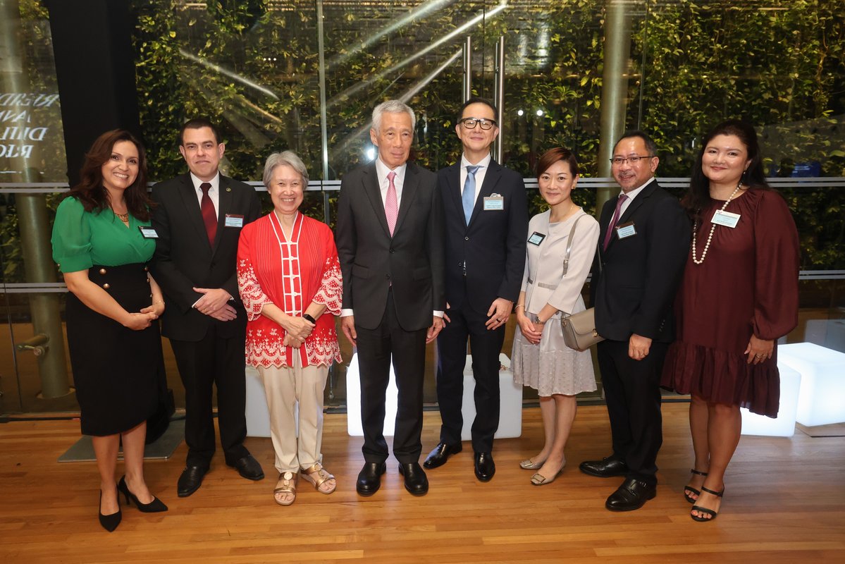 leehsienloong tweet media