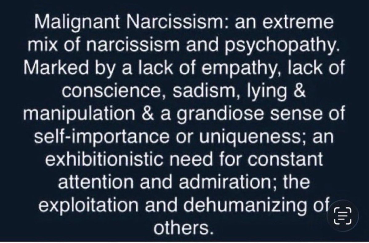 #MeghanMarkle is blatantly exploiting  children in the hospital (AGAIN) using them for PR. She is SHAMELESS. There is no reason for her to be there!  She is just a toxic interloper in the personal space of those children. This puts her #malignant #narcissism on full display.