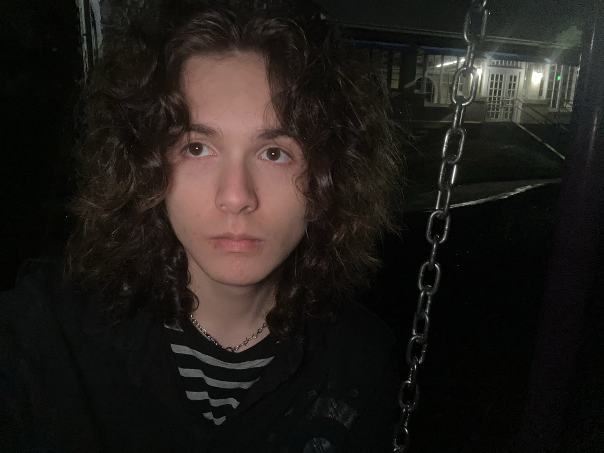 Lucien ⚰️ tweet media