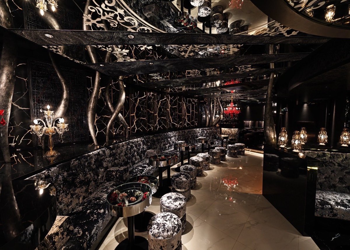 昼職ホス狂い tweet media