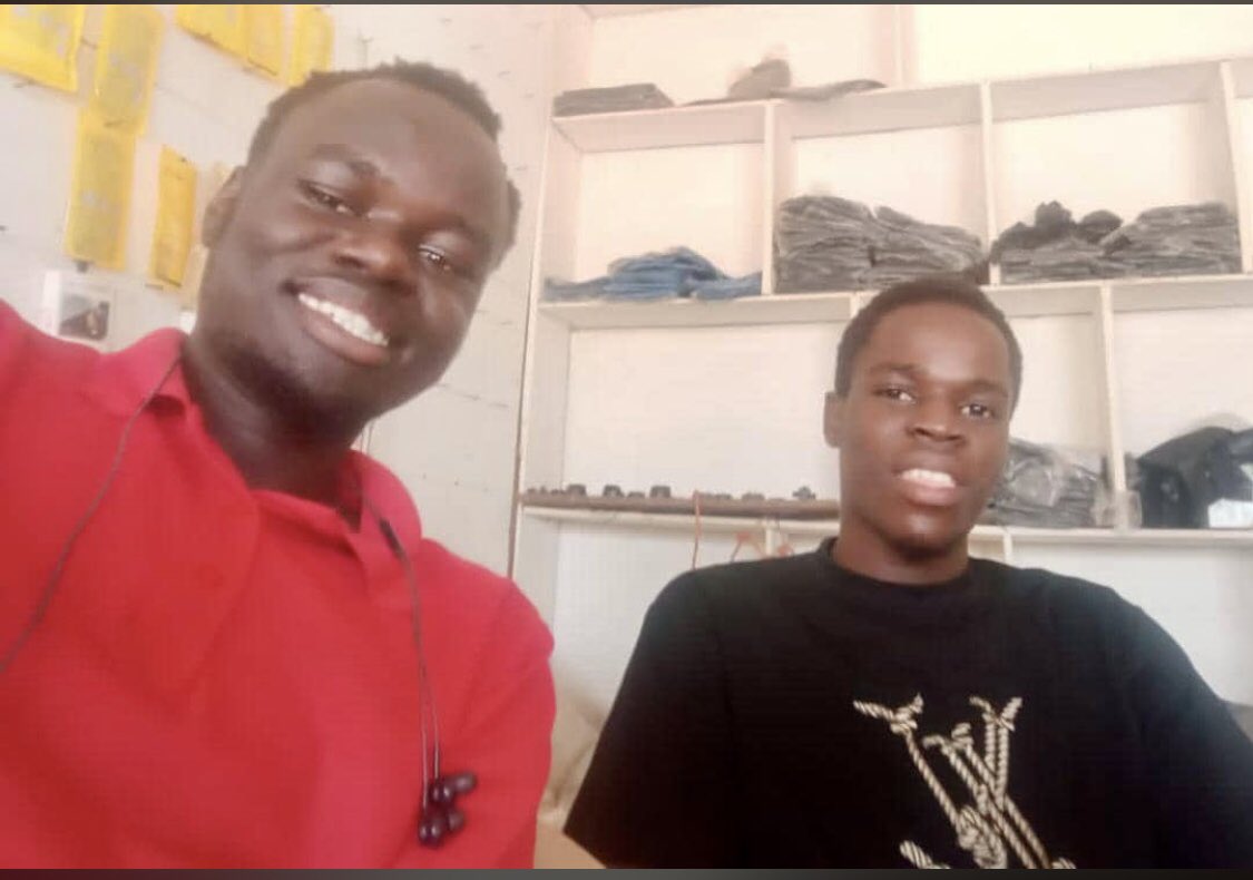 yosh_bill's tweet photo. 🎉FROM STRUGGLERS TO SCHOLARS: A Story of Kindness and Success! 🎊

2 years ago, I received a call from a friend who was asking me to help her secure a bursary for 2 children who are also children of her friend. (Friendship connecting friendship). https://t.co/MT0VpTUwlG