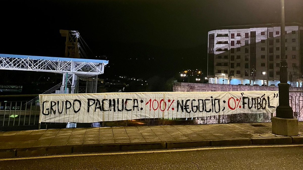 NOTICIA.
Oviedo amanece con numerosas pancartas en señal de protesta contra Pachuca.

📸 <a href="/bisueno2/">Bisueno2</a>
