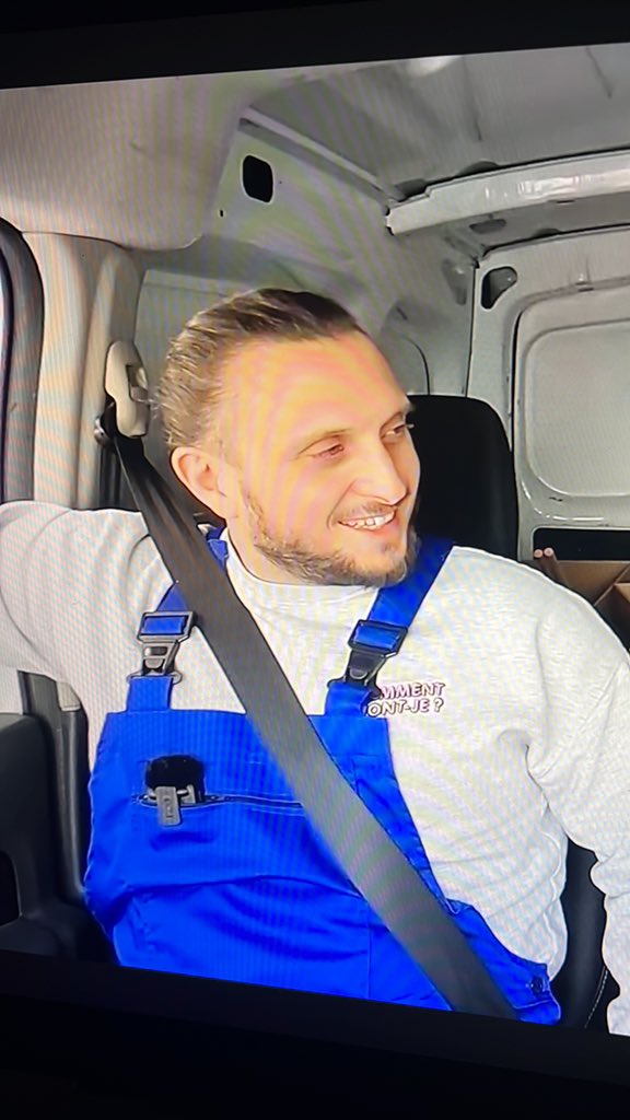 Miss Pogo tweet media