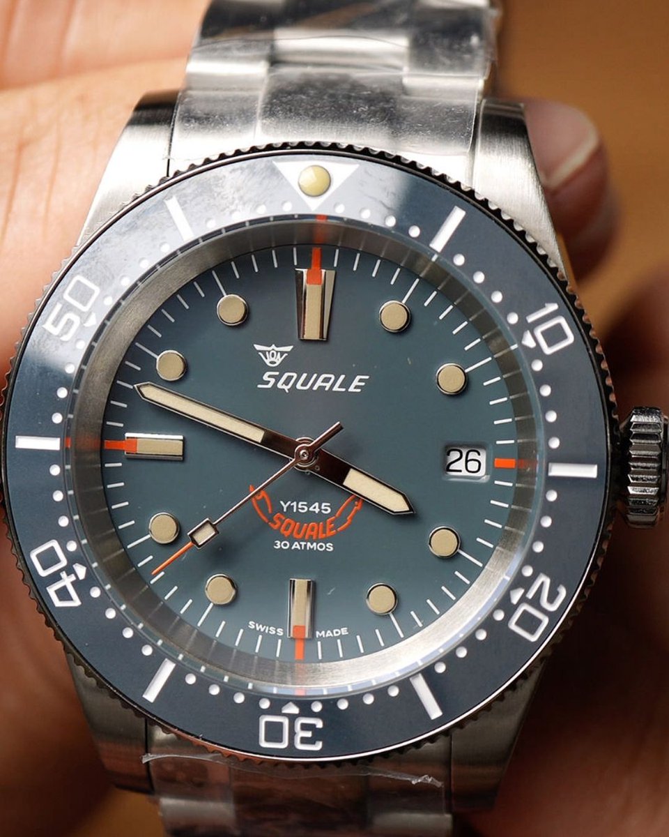 abtsaat's tweet image. Squale 1545 Grey Otomatik Erkek Kol Saati

Profesyonel dalış saatleri konusundaki köklü geçmişiyle bilinen Squale markasının ikonik koleksiyonlarından biri olan Squale 1545 Grey, sportif karakteri ve teknik dayanıklılığı bir araya getiren güçlü bir  saattir.

#abtsaat #squale