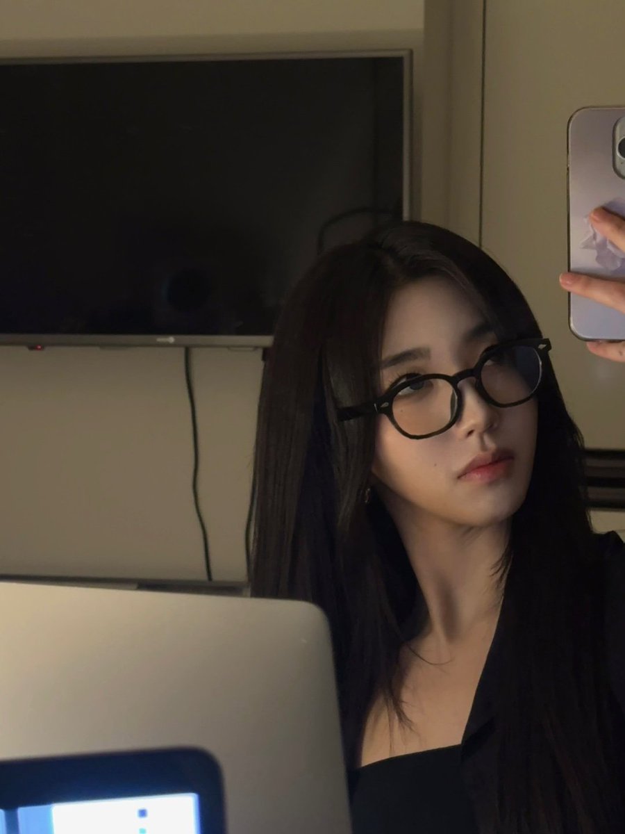 PARK SOHYUN UPDATES tweet media