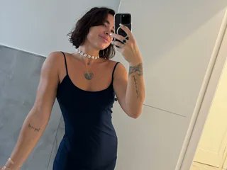 RTDoms's tweet photo. You need to serve ErikaCutess. She is online now, ready to be worshiped. https://t.co/SObjNAwifY 

#VirtualDomination #Domme #LiveDomme #FetishDomme #FemDomme https://t.co/edZWw21q0k