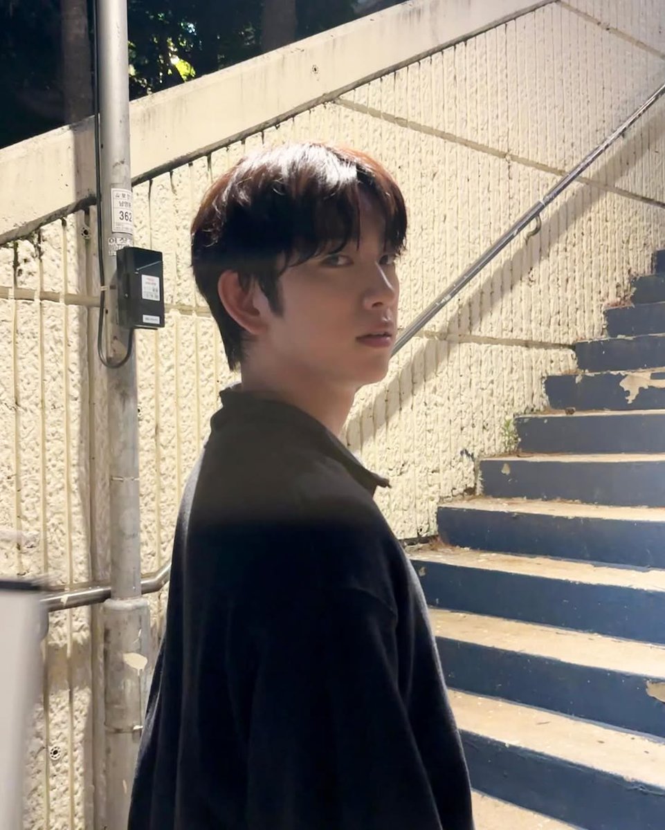 JustForJinyoung's tweet photo. 260314 Jinyoung IG post

jinyoung_0922jy: "#샤이닝 ✨ #StillShining"

https://t.co/7YXRVQgUik

#Jinyoung #진영 #박진영 #GOT7 #갓세븐 @JINYOUNG @GOT7Official @jinyoung0922_jp #JY_IG https://t.co/POl2DyMi2u
