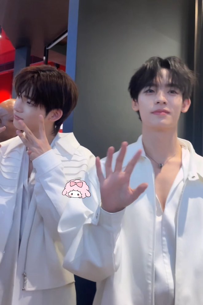 baebiizornor's tweet photo. 14.03.25 One year since we met🤍 https://t.co/OaURQBlZUt