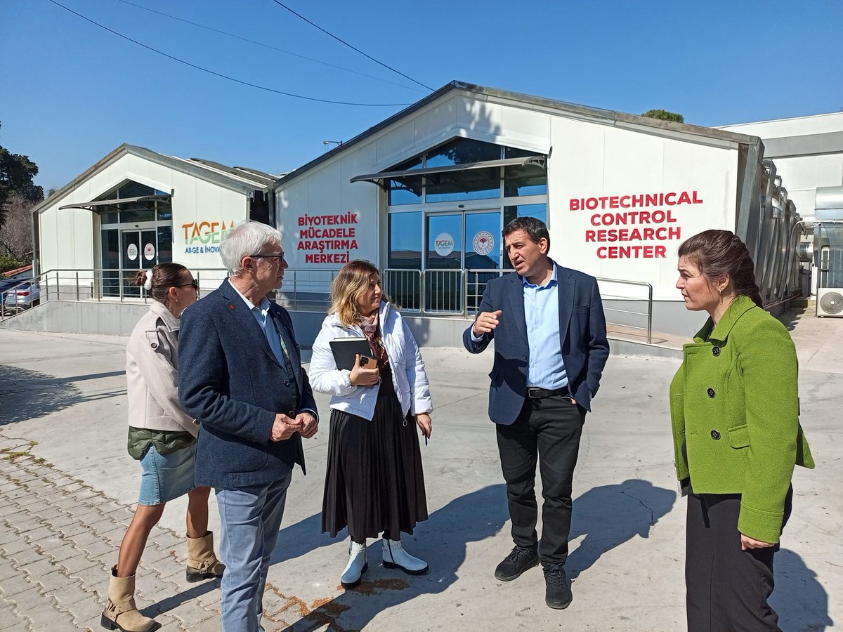 BiotedTr's tweet photo. Yönetim Kurulu Üyemiz Hüseyin Gül ve Genel Sekreterimiz Prof. Dr. İsmail Karaca, Zirai Mücadele Araştırma Enstitüsü Müdürlüğü’nü ziyaret ederek güncel bilimsel gelişmeler hakkında bilgi aldı. #bioted #biyolojikmücadele #ziraimucadele https://t.co/RjaLyIPex4